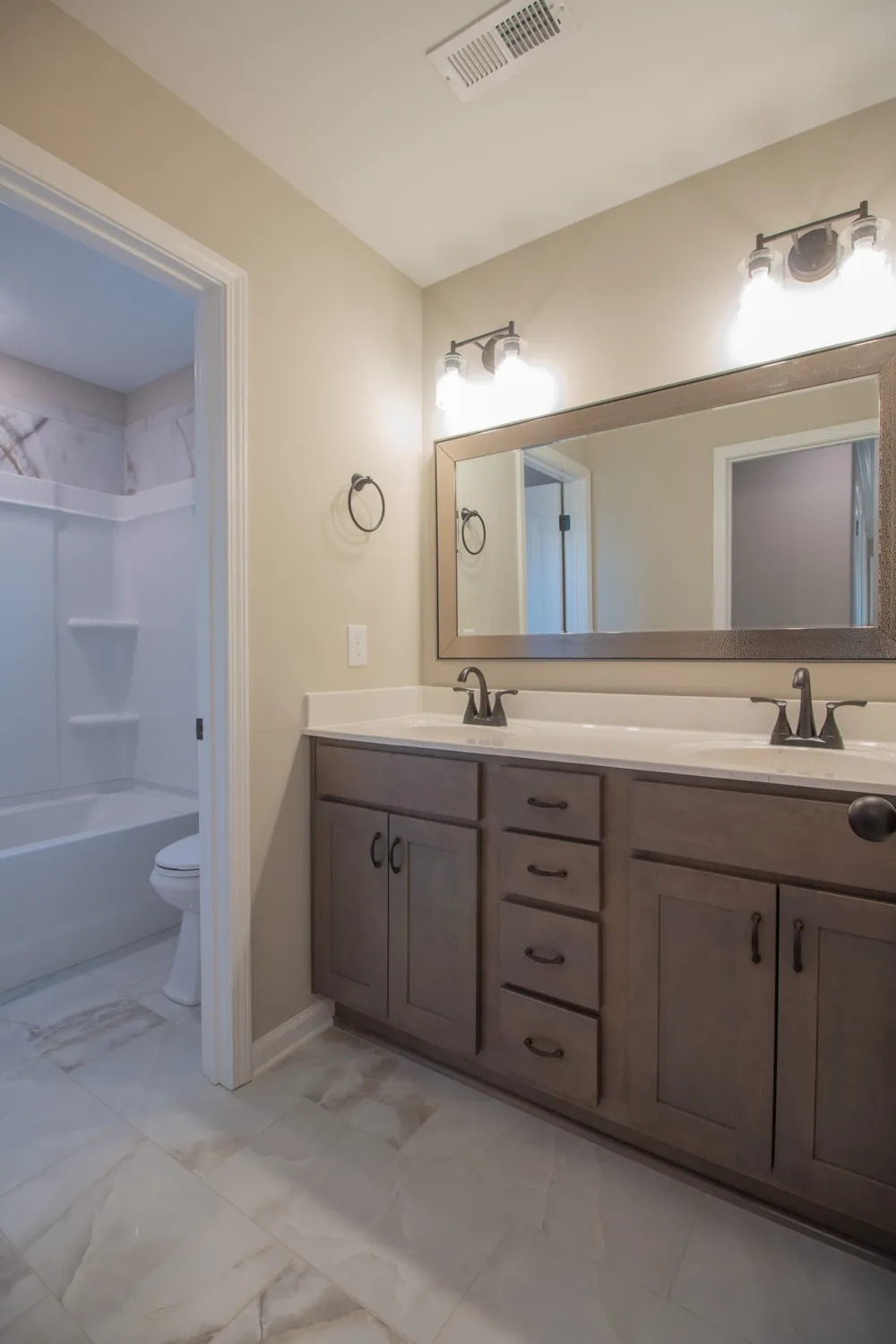 64 Sycamore Hill Clarksville, TN 37042
