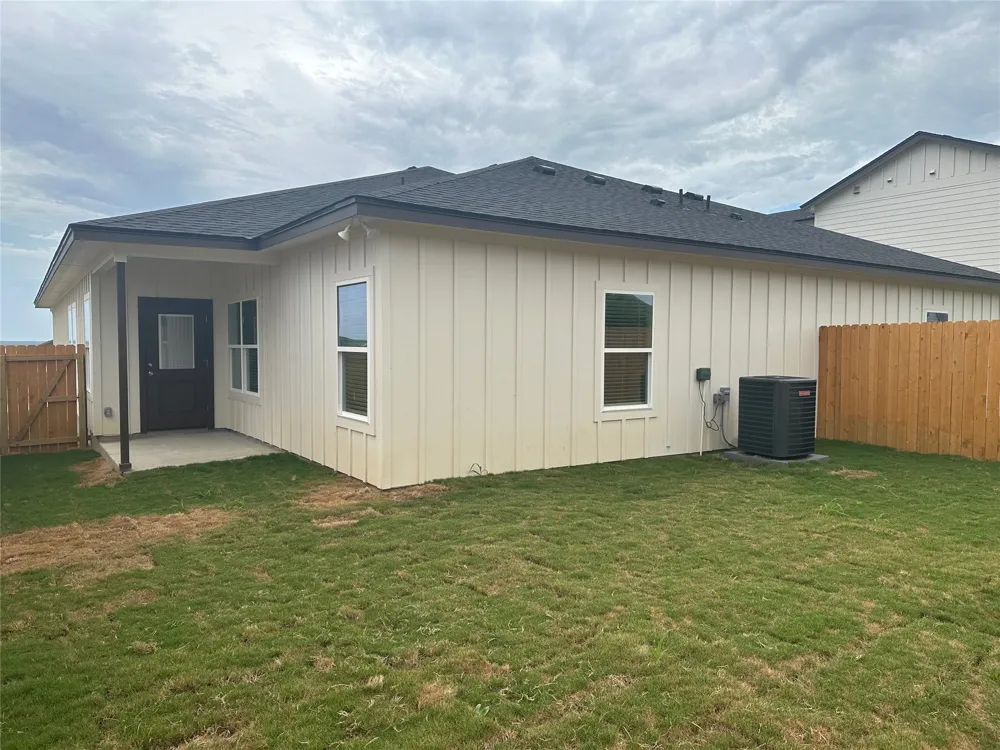 455 CR 306 #B Jarrell, TX 76537