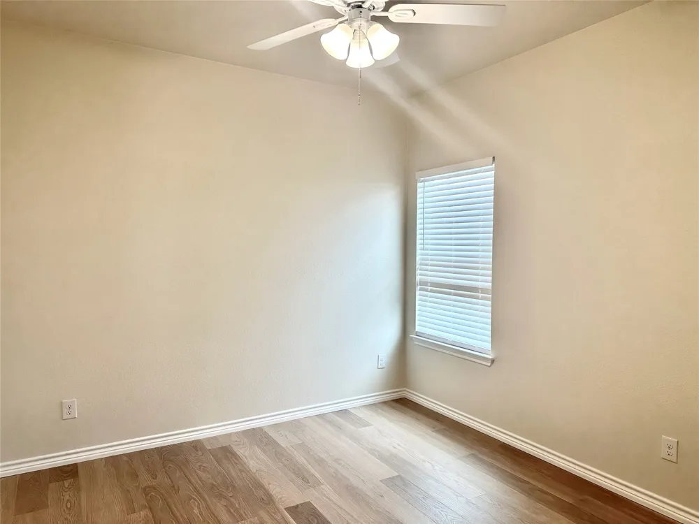 455 CR 306 #B Jarrell, TX 76537