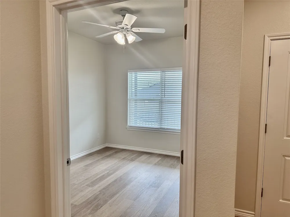 455 CR 306 #B Jarrell, TX 76537