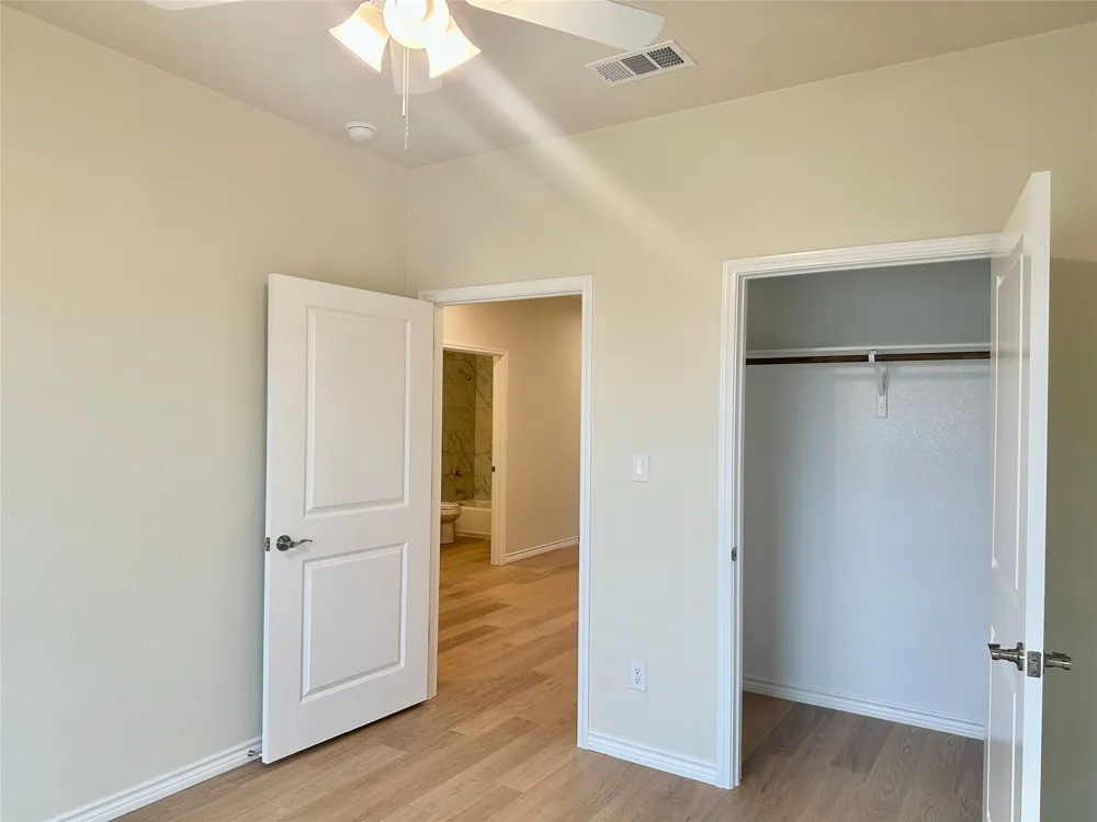455 CR 306 #B Jarrell, TX 76537