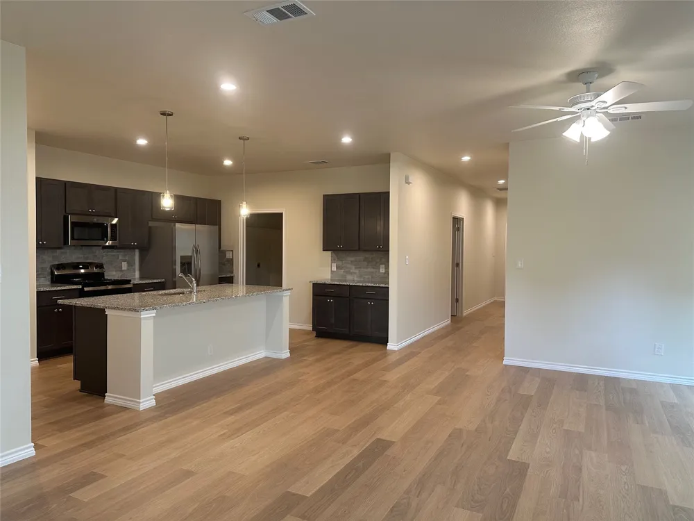 455 CR 306 #B Jarrell, TX 76537