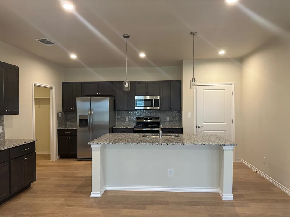 455 CR 306 #B Jarrell, TX 76537