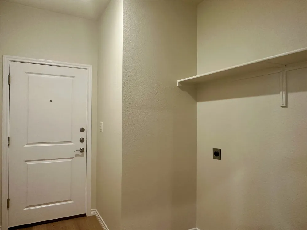 455 CR 306 #B Jarrell, TX 76537