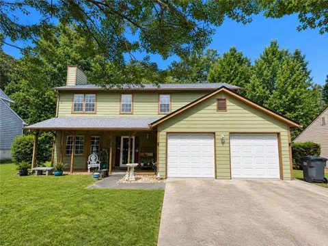 2906 Hidden Drive