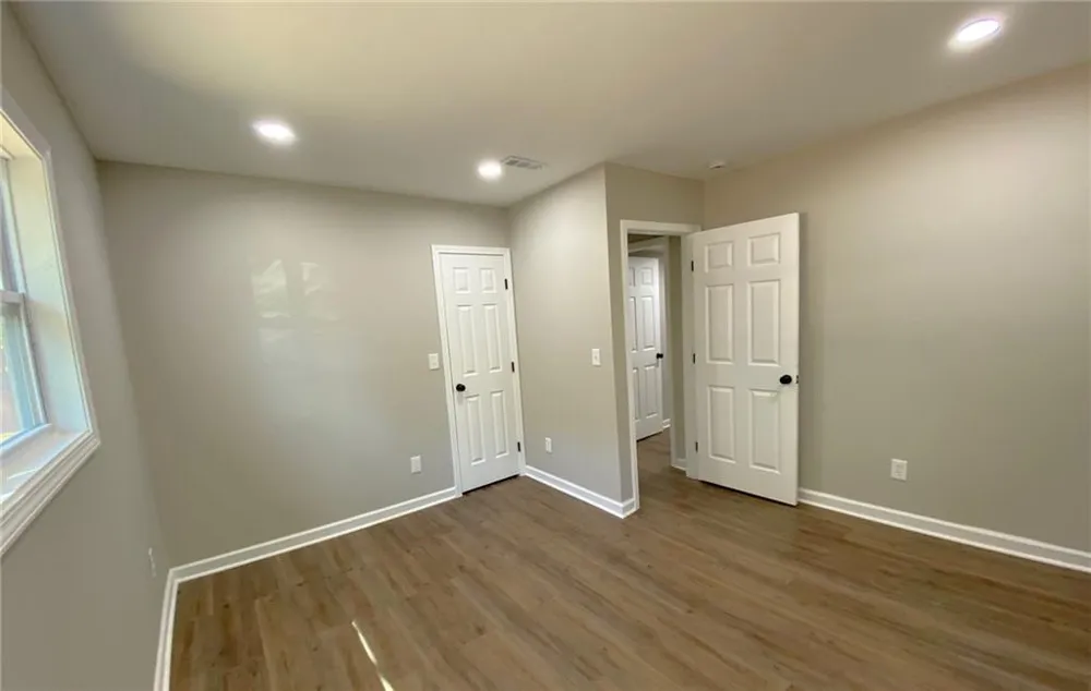 1413 Silver Lake Drive Norcross, GA 30093