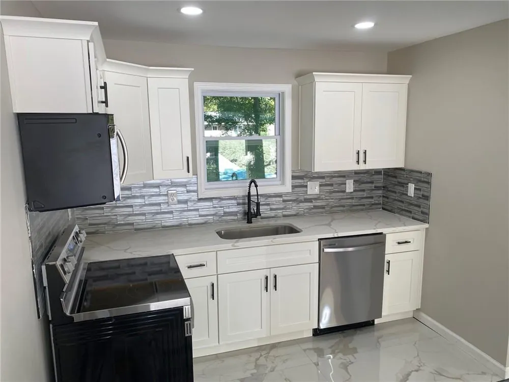 1413 Silver Lake Drive Norcross, GA 30093