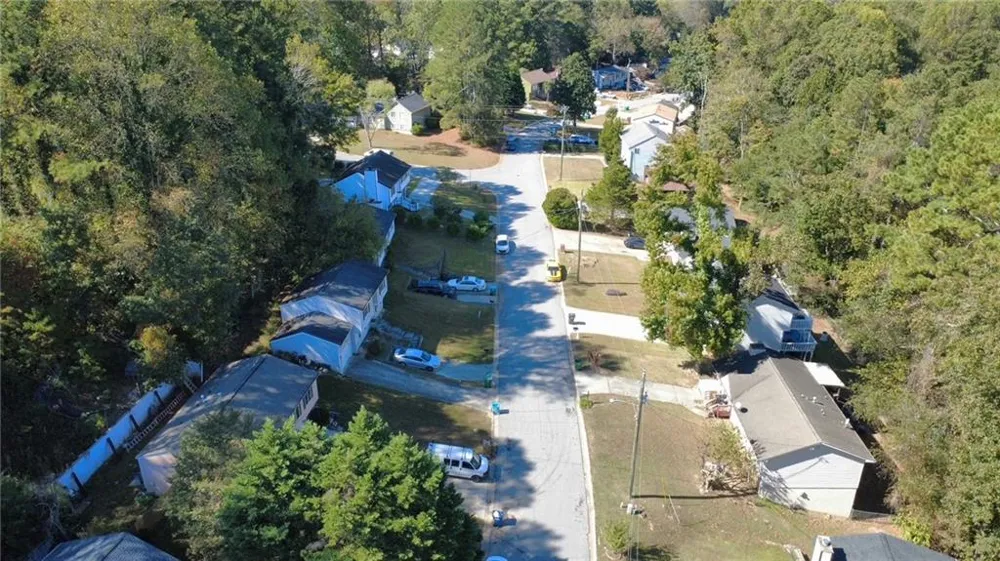 1413 Silver Lake Drive Norcross, GA 30093
