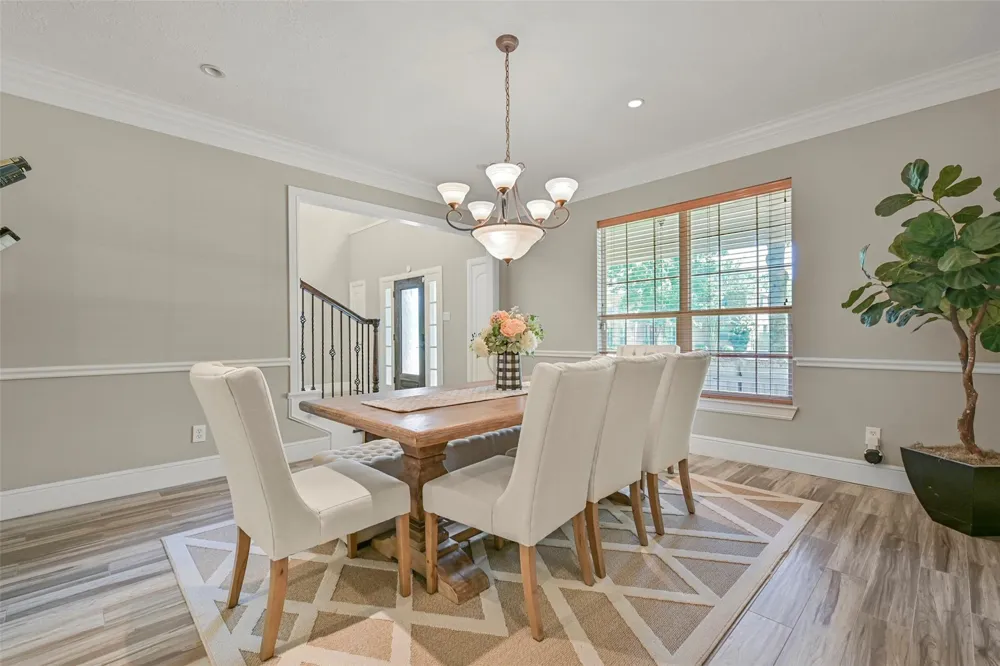 503 Shadywood Drive Friendswood, TX 77546