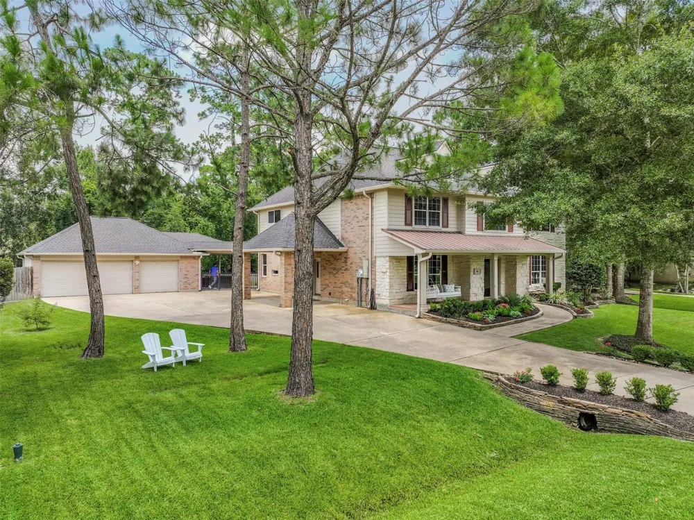503 Shadywood Drive Friendswood, TX 77546