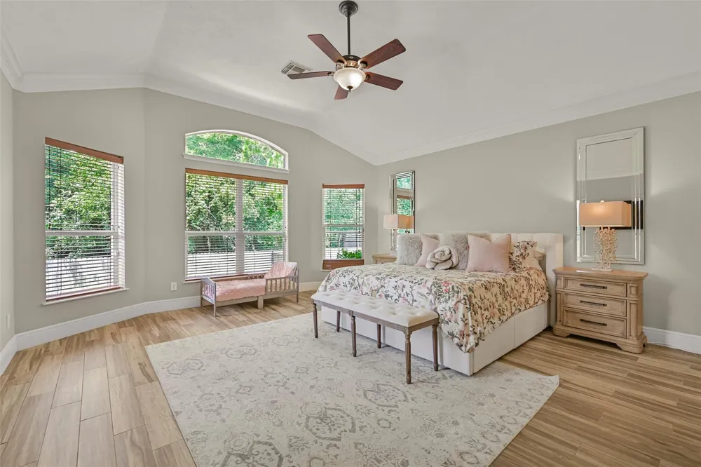 503 Shadywood Drive Friendswood, TX 77546