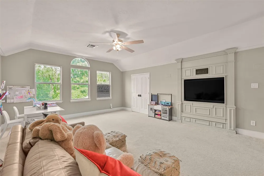 503 Shadywood Drive Friendswood, TX 77546