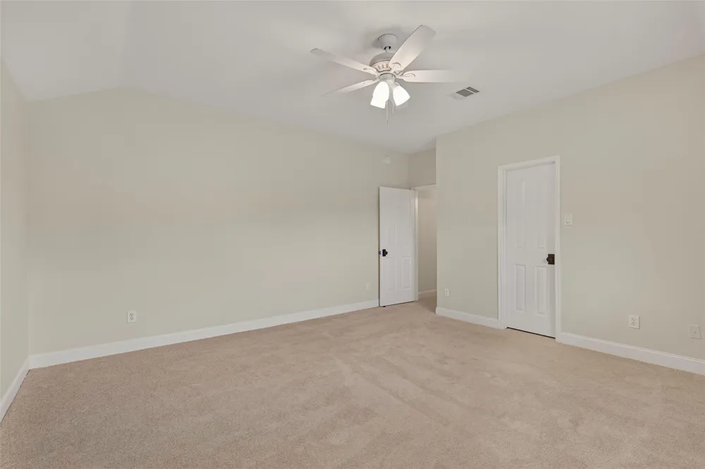503 Shadywood Drive Friendswood, TX 77546