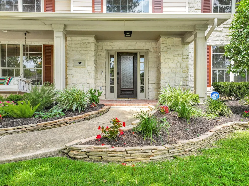 503 Shadywood Drive Friendswood, TX 77546