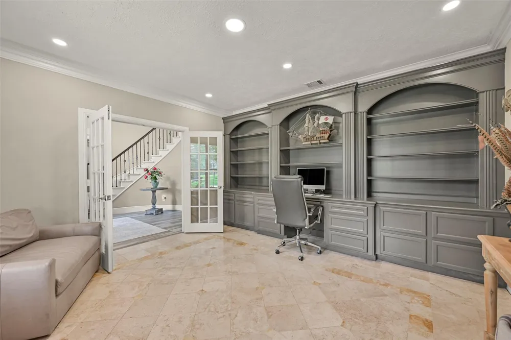 503 Shadywood Drive Friendswood, TX 77546