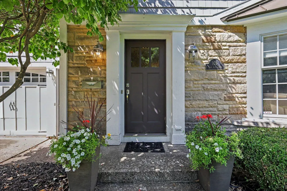 955 San Jose Drive SE East Grand Rapids, MI 49506