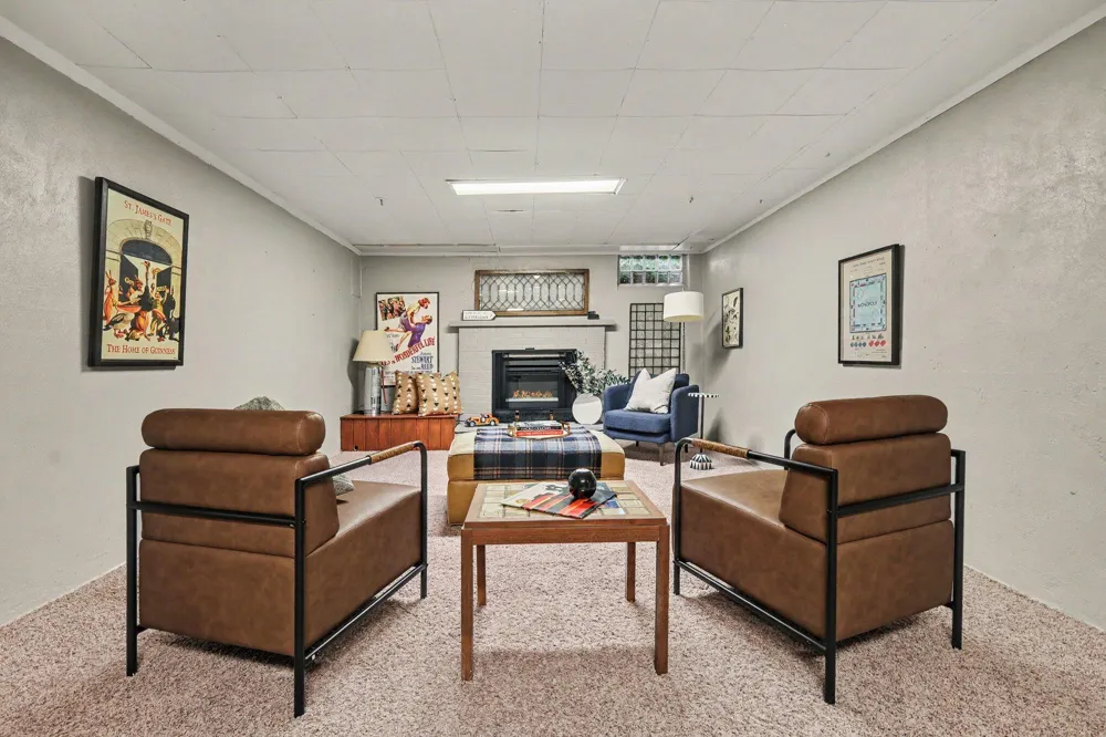 955 San Jose Drive SE East Grand Rapids, MI 49506