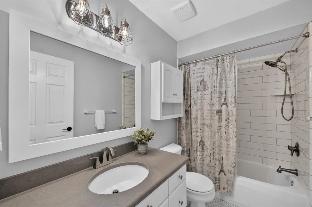 3428 Honeysuckle Court Ann Arbor, MI 48103
