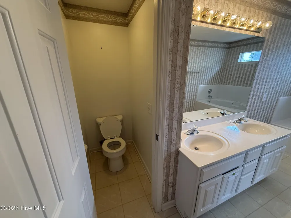 2804 Mulberry Lane #F Greenville, NC 27858