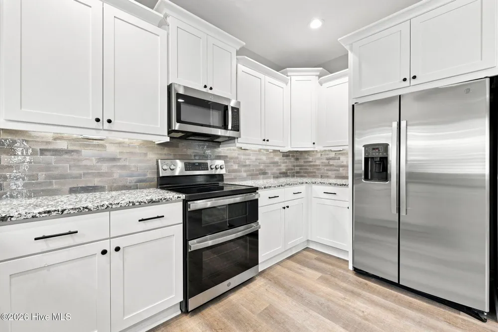 925 Cardinal Place Vass, NC 28394