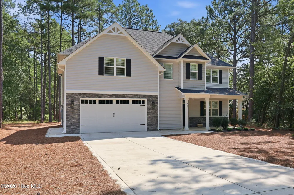 925 Cardinal Place Vass, NC 28394