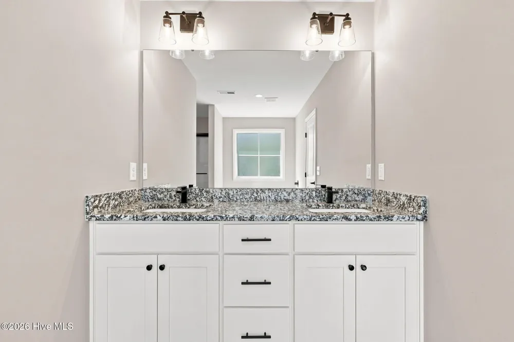 925 Cardinal Place Vass, NC 28394