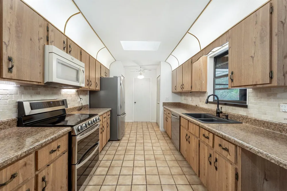 1634 SE CLEARMONT STREET Port St. Lucie, FL 34983