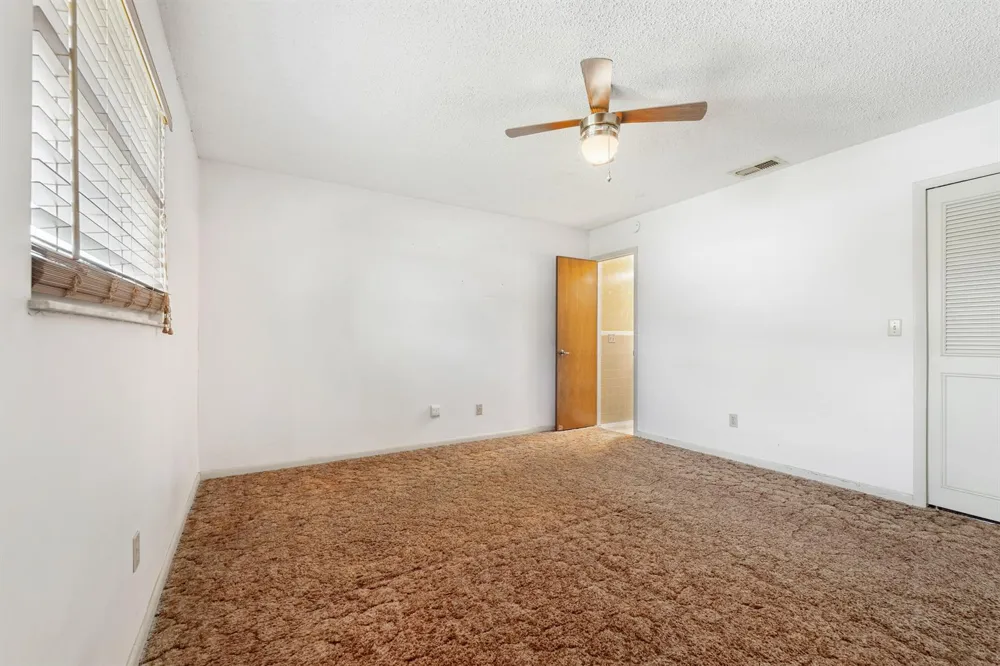 1634 SE CLEARMONT STREET Port St. Lucie, FL 34983