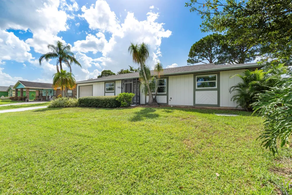 1634 SE CLEARMONT STREET Port St. Lucie, FL 34983