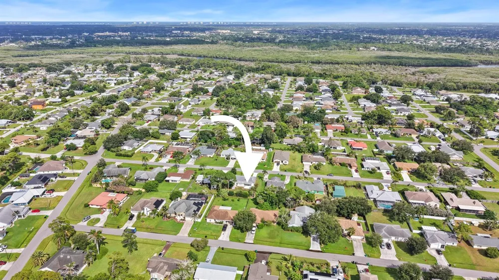 1634 SE CLEARMONT STREET Port St. Lucie, FL 34983