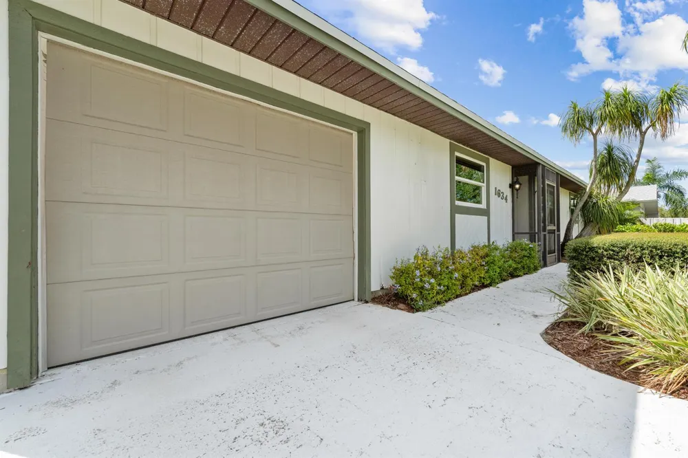 1634 SE CLEARMONT STREET Port St. Lucie, FL 34983