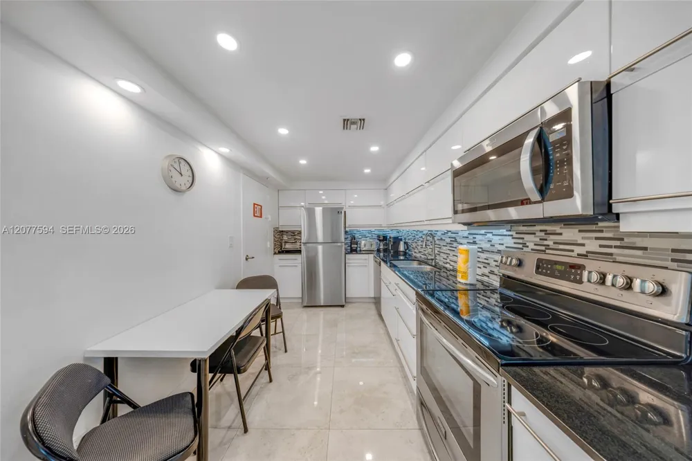 3901 S Ocean Dr #9J Hollywood, FL 33019
