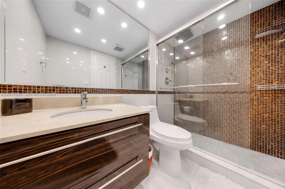 3901 S Ocean Dr #9J Hollywood, FL 33019