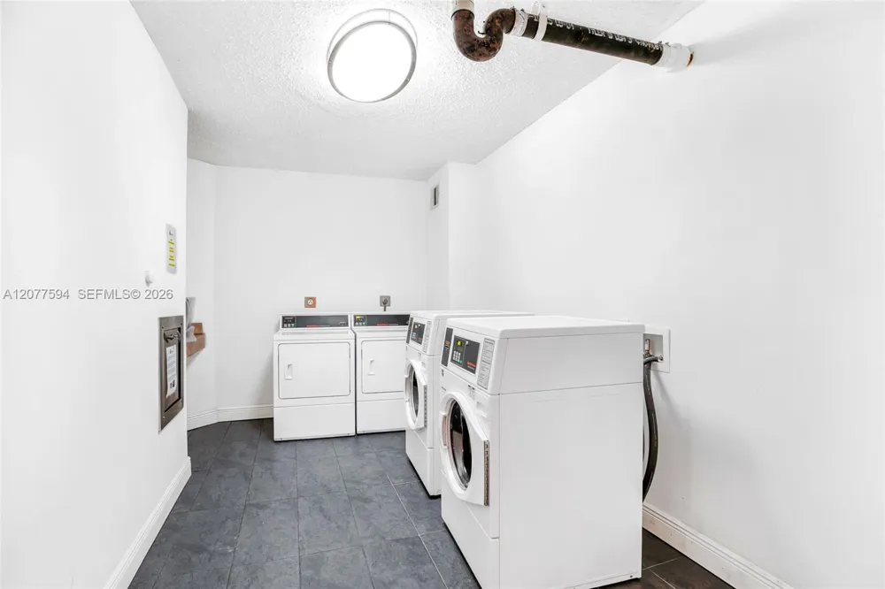 3901 S Ocean Dr #9J Hollywood, FL 33019