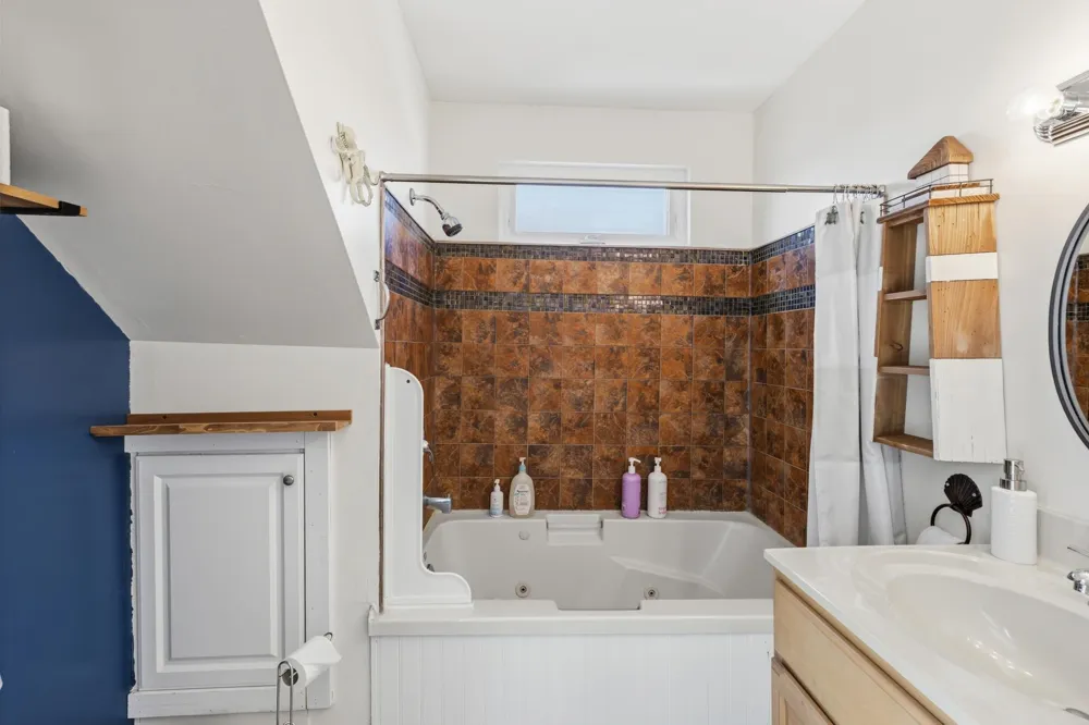 213 W 17th Avenue North Wildwood, NJ 08260