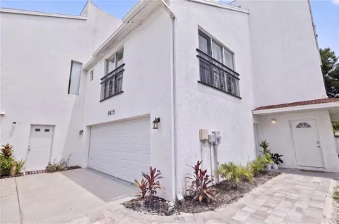 9415 CITRUS GLEN PLACE