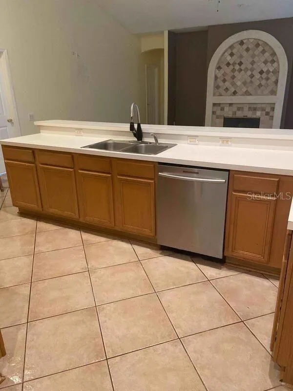 7830 SAINT ANDREWS CIRCLE Orlando, FL 32835