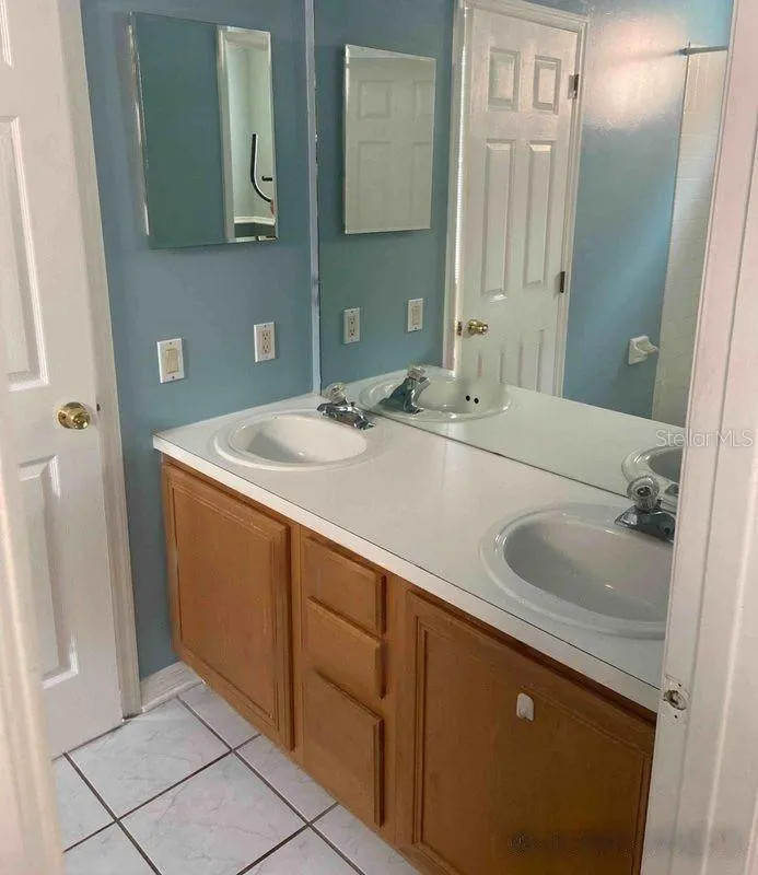 7830 SAINT ANDREWS CIRCLE Orlando, FL 32835