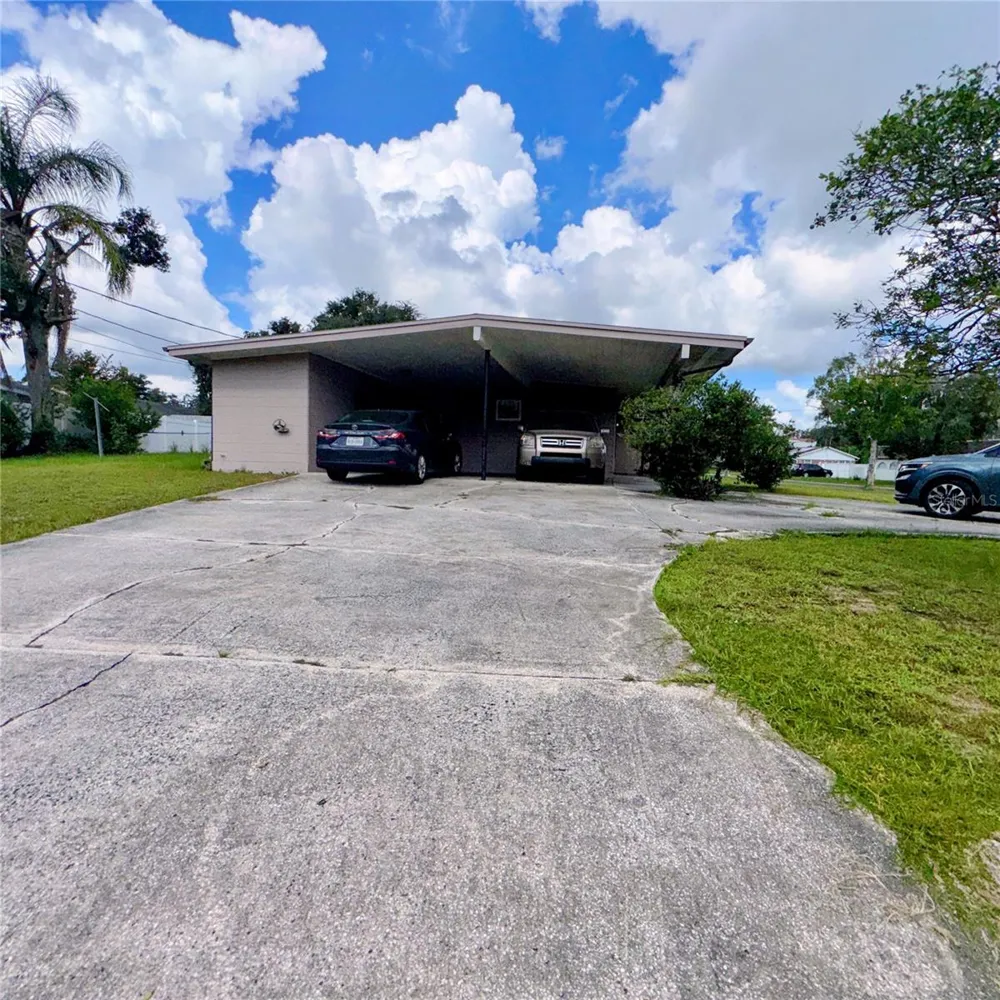 105 DRUID HILLS ROAD Temple Terrace, FL 33617