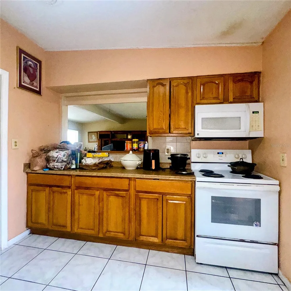 105 DRUID HILLS ROAD Temple Terrace, FL 33617