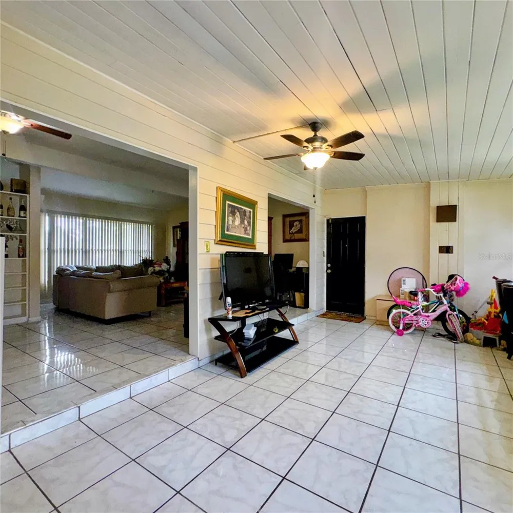 105 DRUID HILLS ROAD Temple Terrace, FL 33617