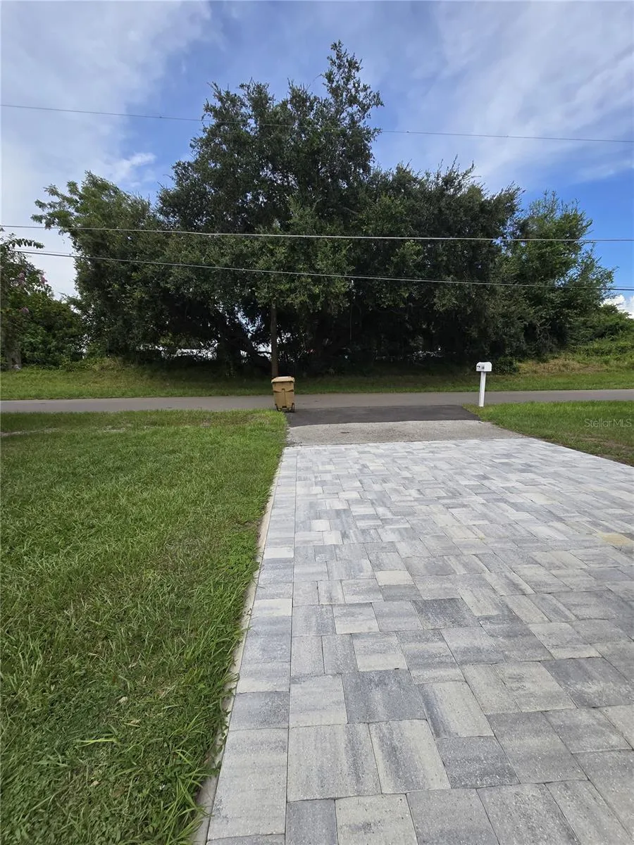 1190 PECAN STREET Kissimmee, FL 34744
