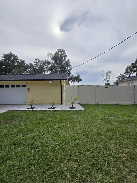 1190 PECAN STREET