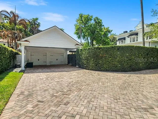 705 DELANEY AVENUE Orlando, FL 32801