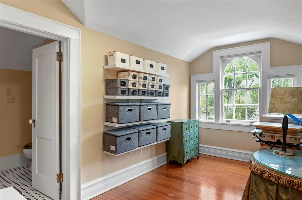 705 DELANEY AVENUE Orlando, FL 32801