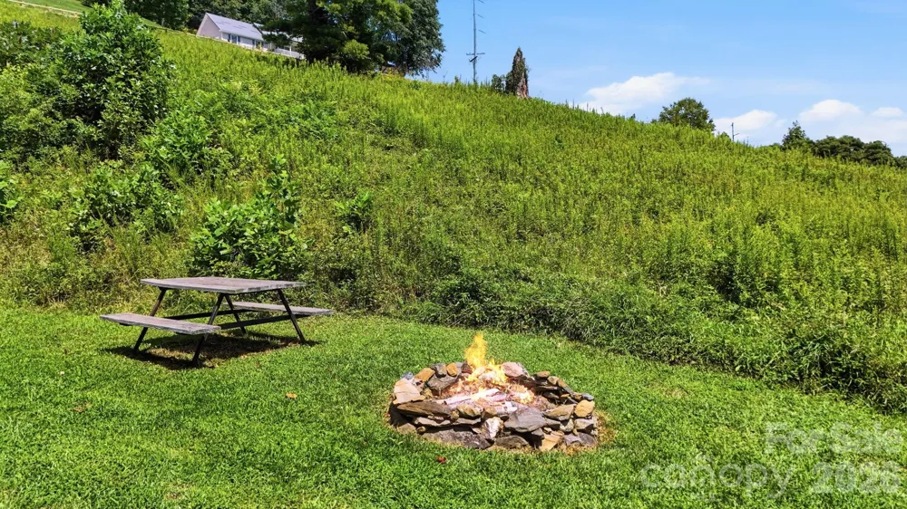 8807 NC Hwy 194 Todd, NC 28684
