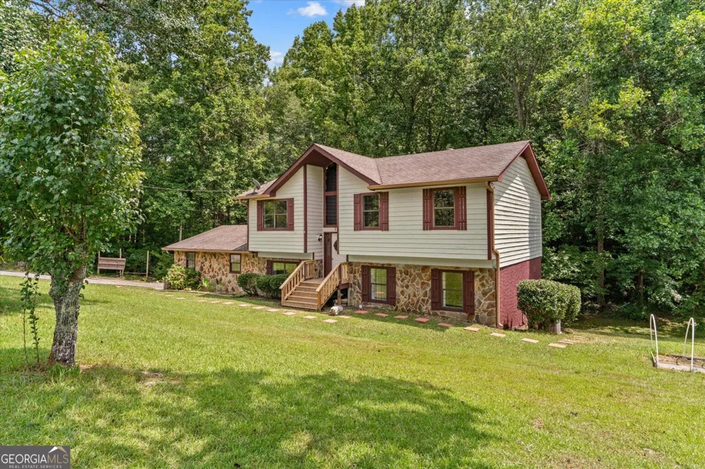3214 SE Headrick CIR Dalton, GA 30721