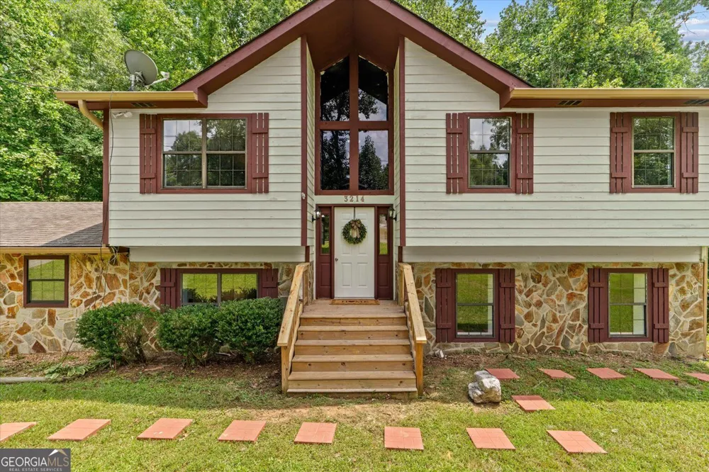 3214 SE Headrick CIR Dalton, GA 30721