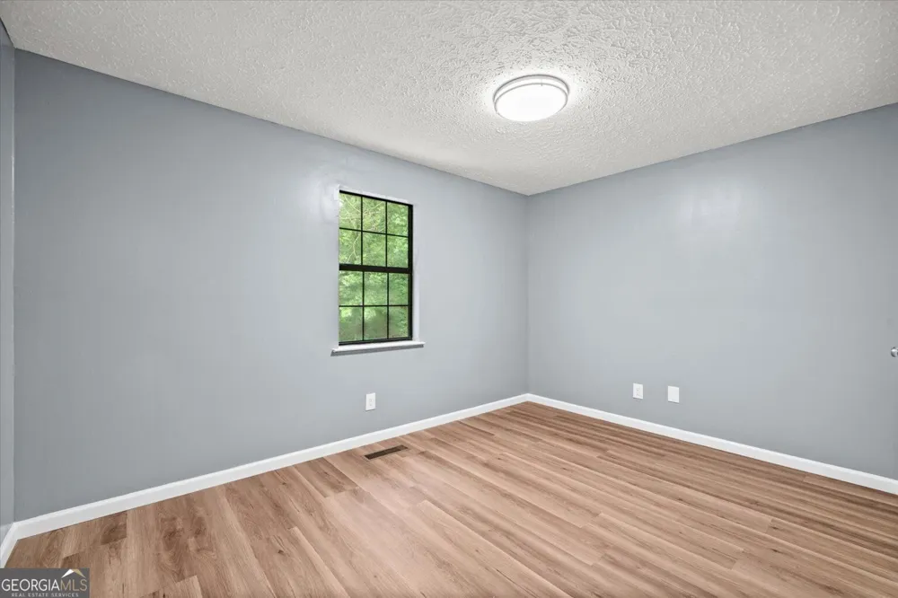 3214 SE Headrick CIR Dalton, GA 30721