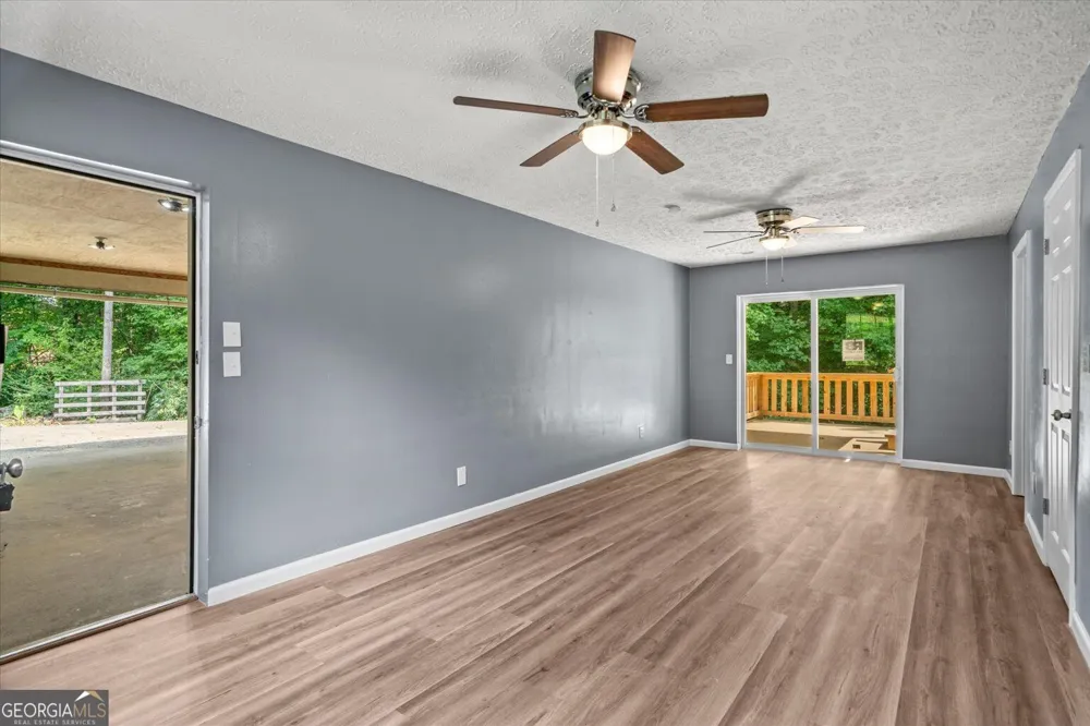 3214 SE Headrick CIR Dalton, GA 30721
